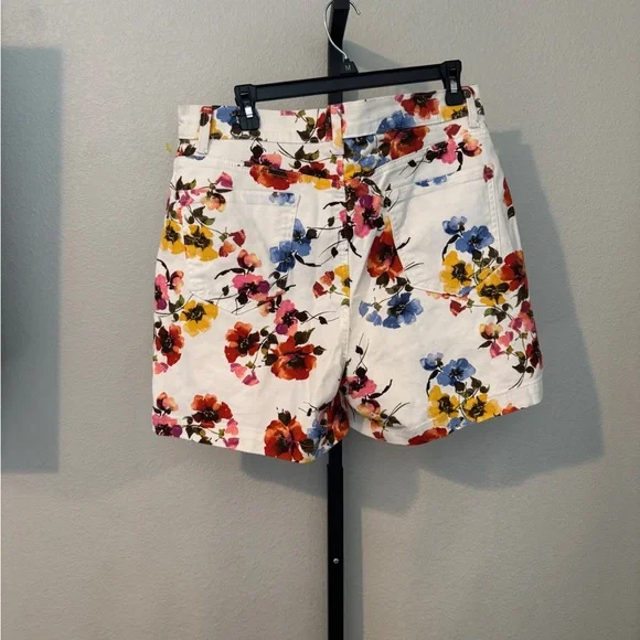 Gloria Vanderbilt White Floral High Waist Shorts - Picture 5 of 5